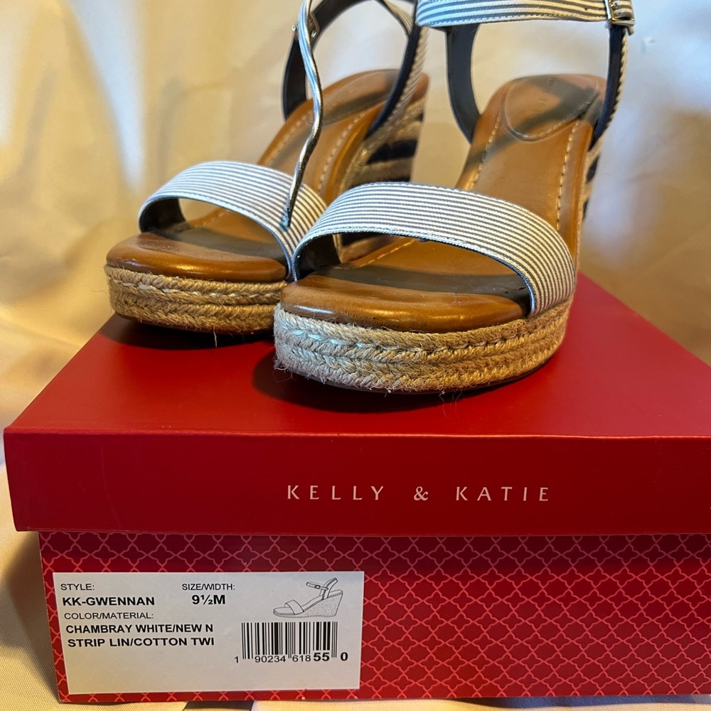 Kelly & Katie Navy and White Striped Wedges - Picture 3 of 4